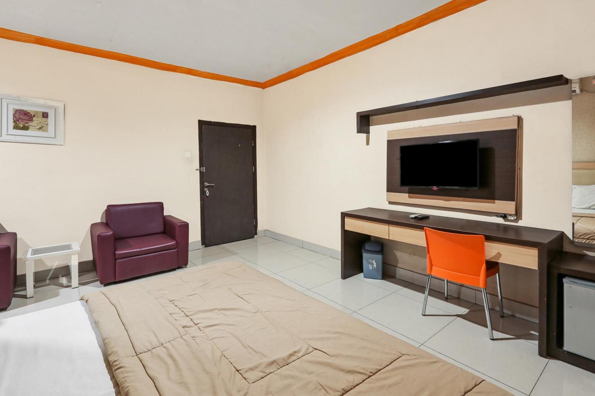 Collection O 93163 Hotel Grand Kartika Pare-Pare ภายนอก รูปภาพ