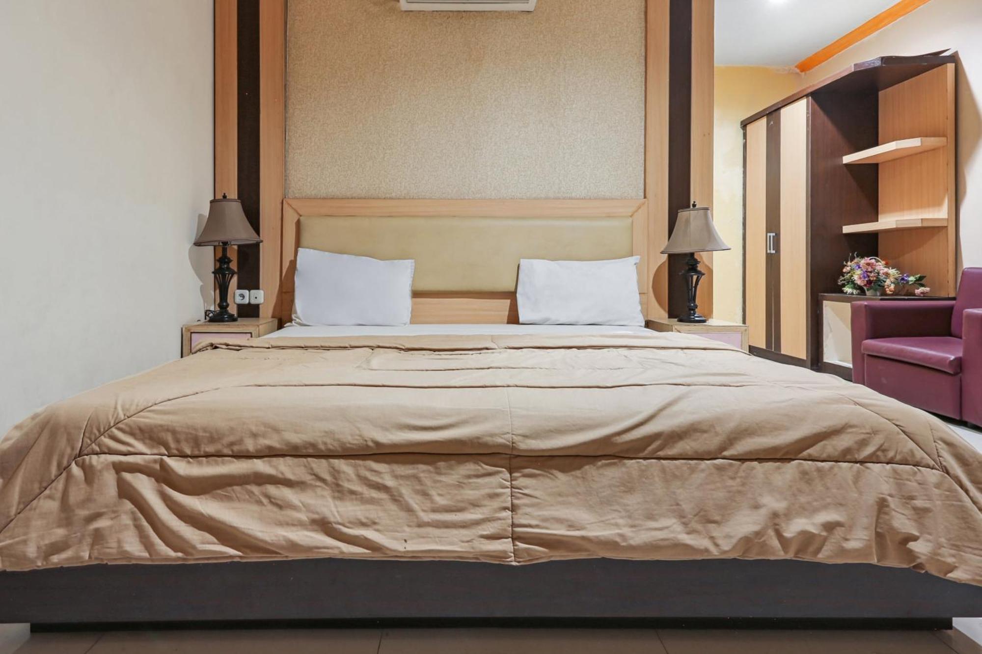Collection O 93163 Hotel Grand Kartika Pare-Pare ภายนอก รูปภาพ