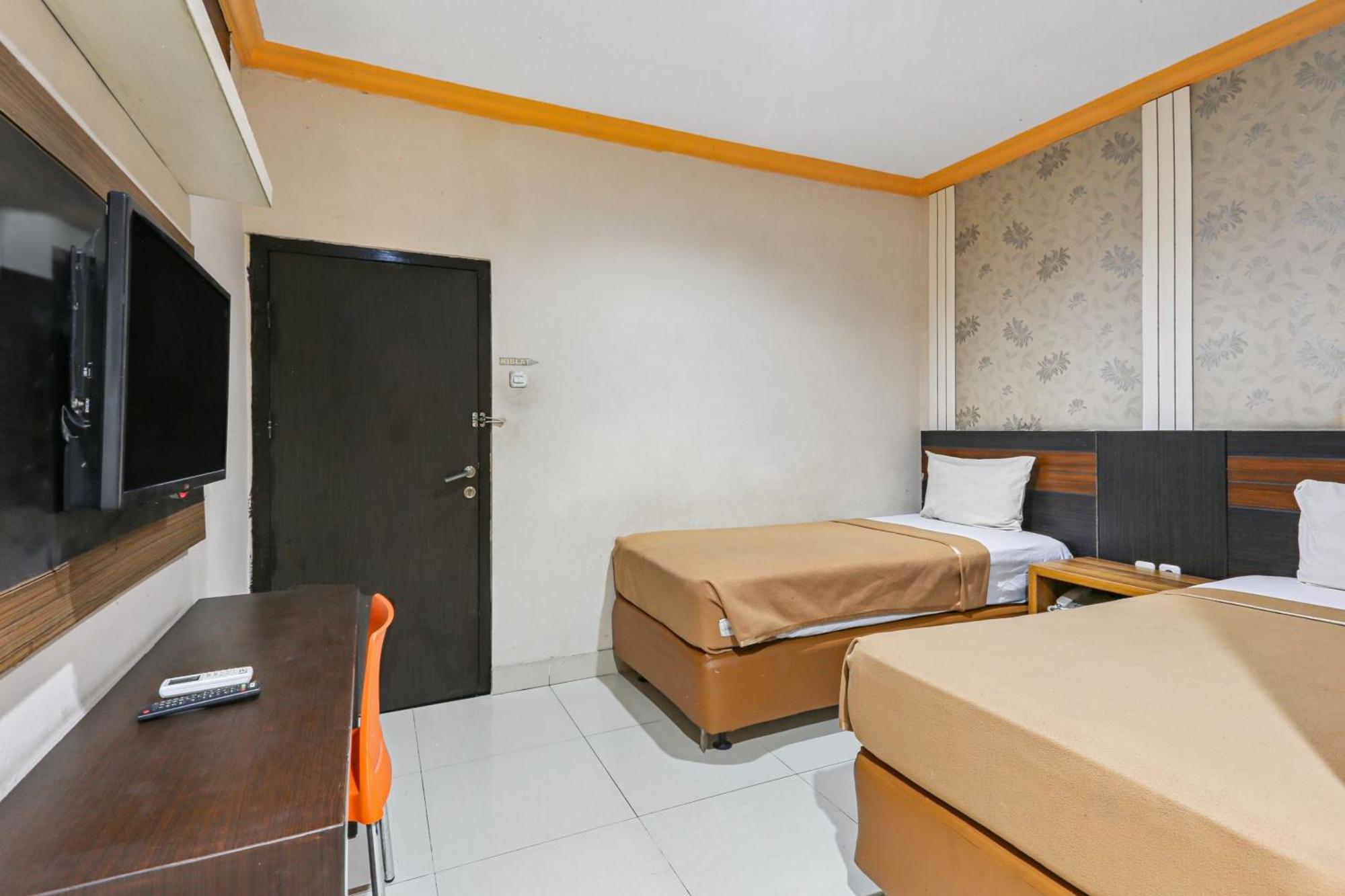 Collection O 93163 Hotel Grand Kartika Pare-Pare ภายนอก รูปภาพ