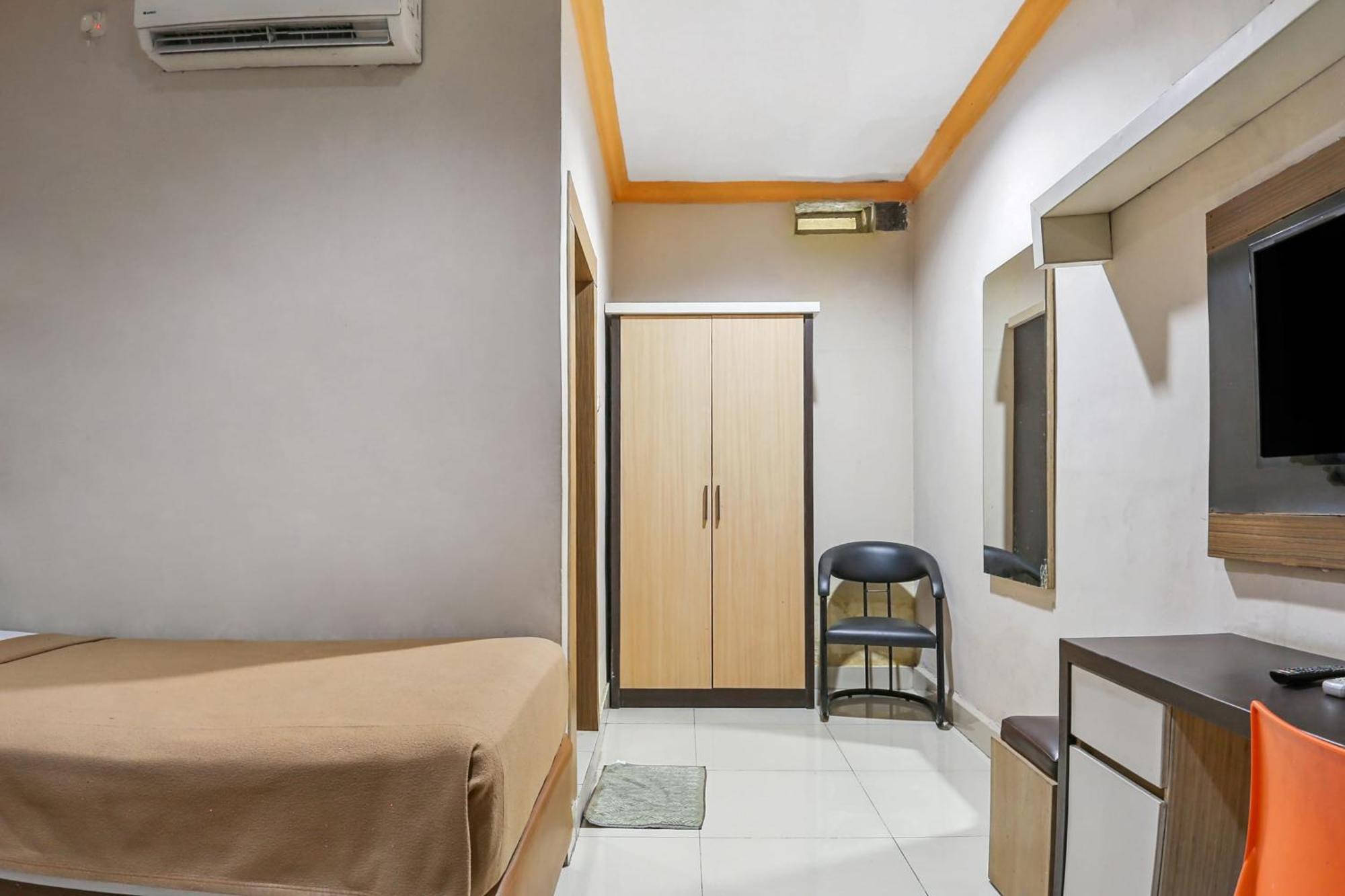 Collection O 93163 Hotel Grand Kartika Pare-Pare ภายนอก รูปภาพ