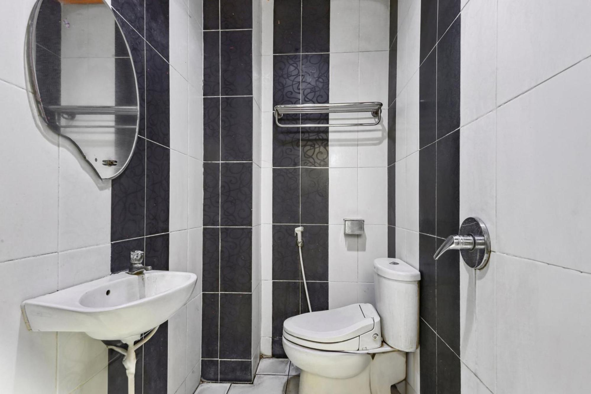 Collection O 93163 Hotel Grand Kartika Pare-Pare ภายนอก รูปภาพ