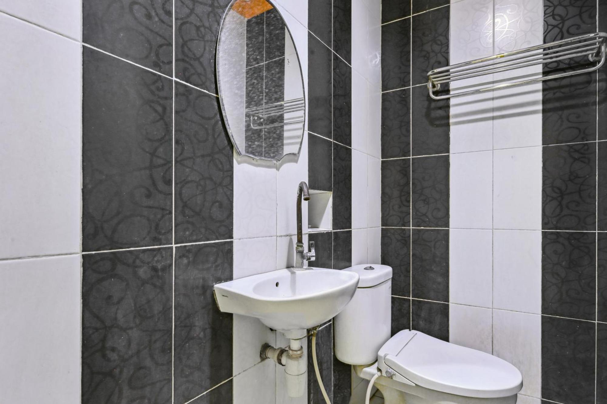 Collection O 93163 Hotel Grand Kartika Pare-Pare ภายนอก รูปภาพ